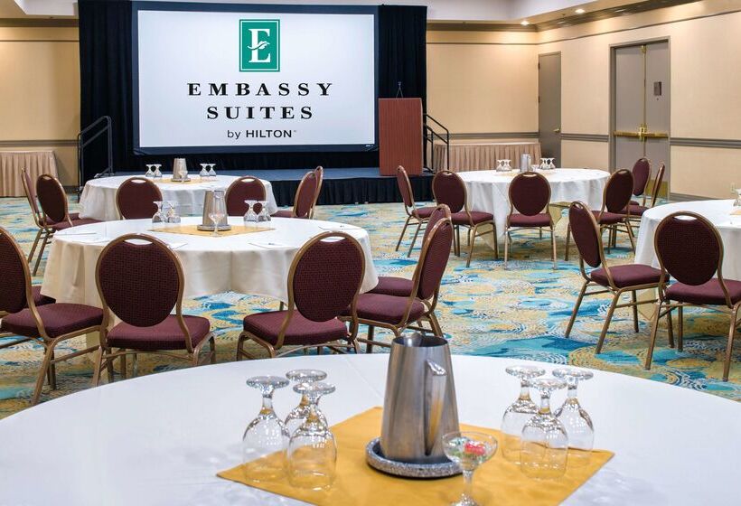 호텔 Embassy Suites By Hilton Seattle Tacoma International Airport