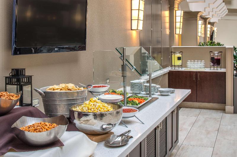 호텔 Embassy Suites By Hilton Seattle Tacoma International Airport