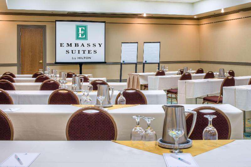 호텔 Embassy Suites By Hilton Seattle Tacoma International Airport