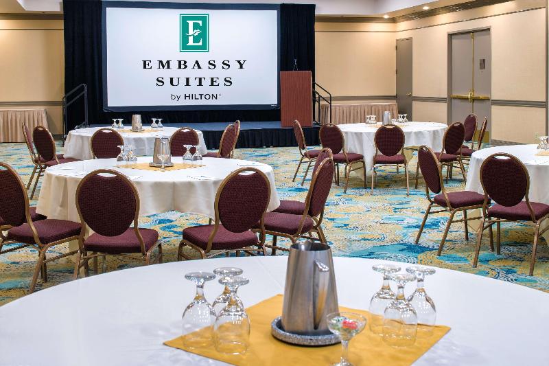 호텔 Embassy Suites By Hilton Seattle Tacoma International Airport