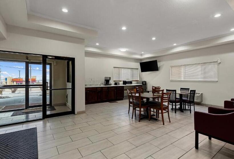 בית מלון כפרי Red Lion Inn & Suites Caseyville