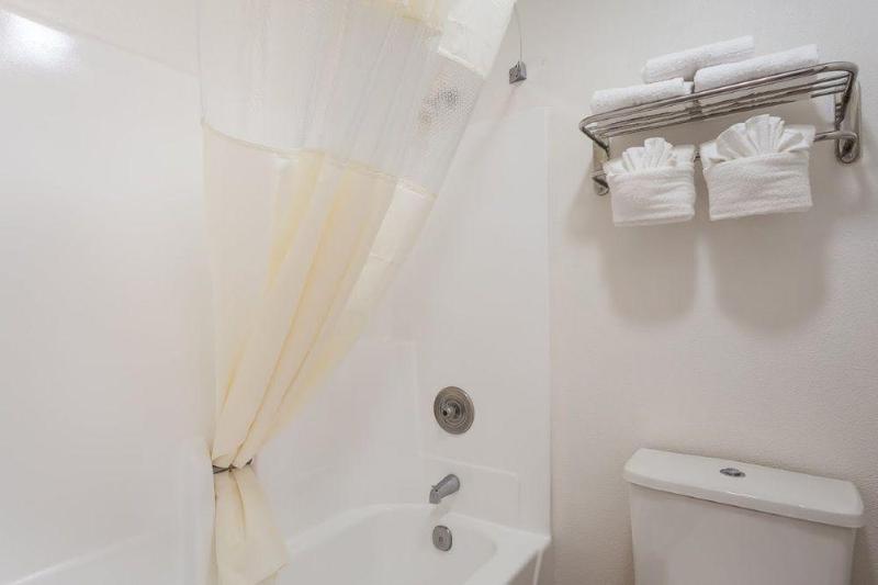 فندق Rodeway Inn San Jose Hwy 101 Tully Rd Exit