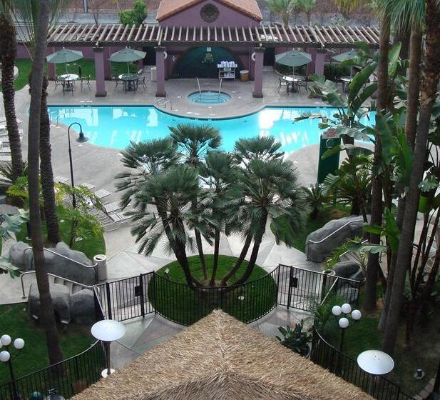 호텔 Four Points By Sheraton Anaheim