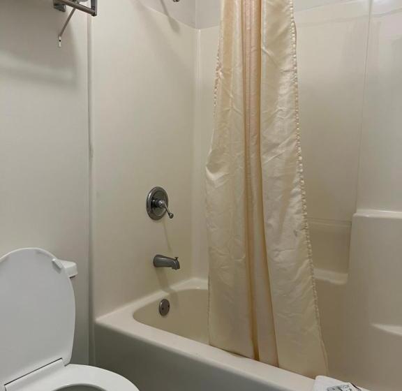 فندق Garden Inn & Suites