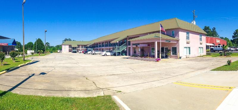 فندق Garden Inn & Suites