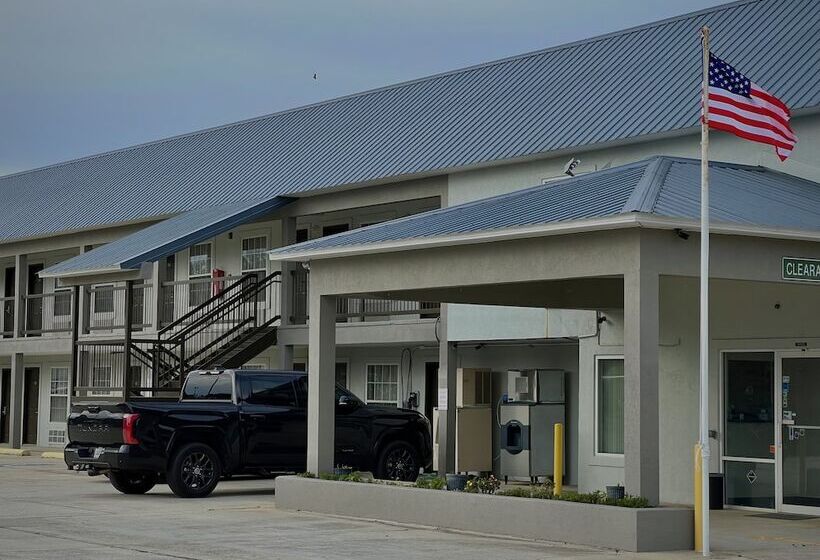 فندق Garden Inn & Suites