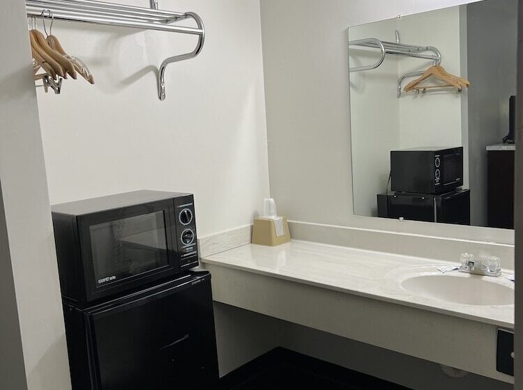 فندق Garden Inn & Suites