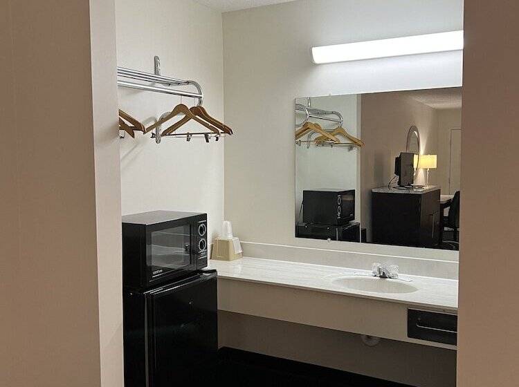 فندق Garden Inn & Suites