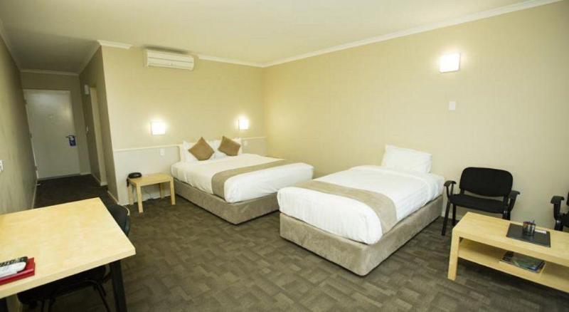 Отель Geraldton Motor Inn