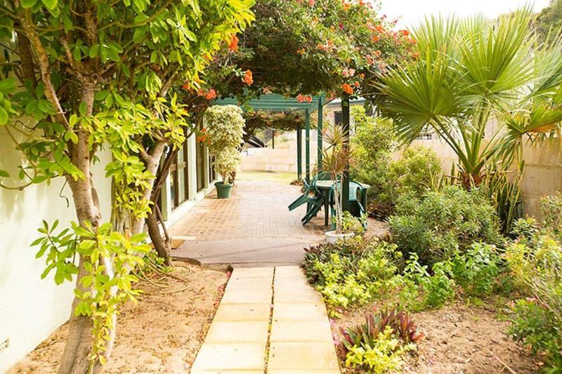 Отель Geraldton Motor Inn