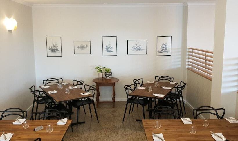 Отель Geraldton Motor Inn