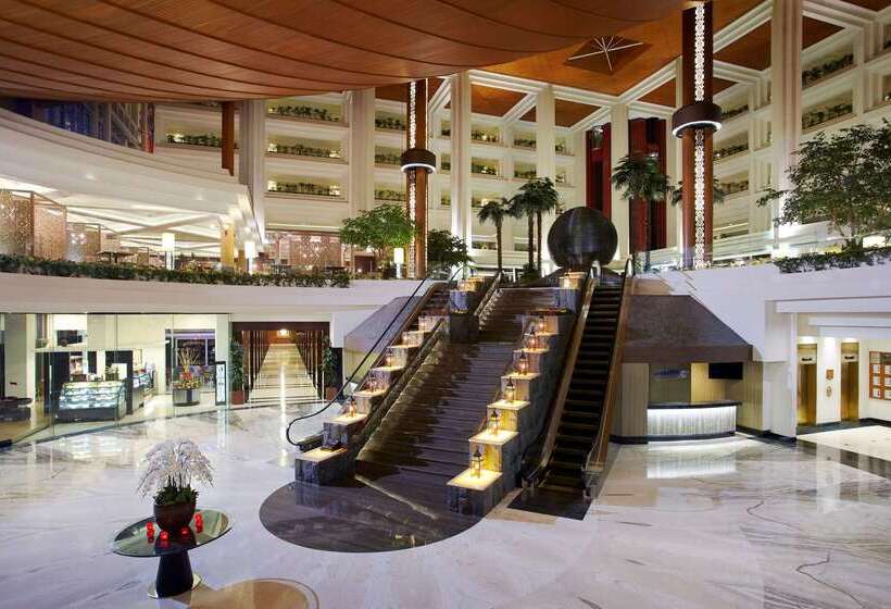 Отель Gran Melia Jakarta