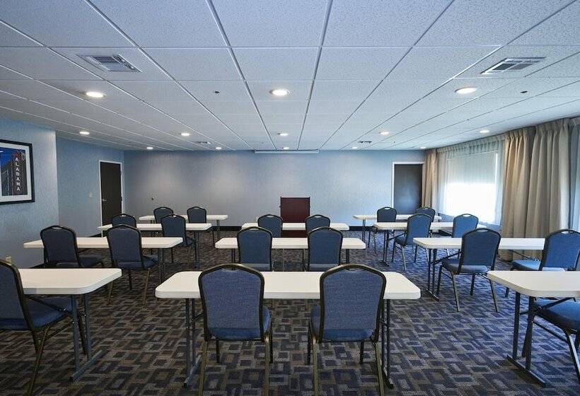 ホテル Holiday Inn Express & Suites Birmingham South   Pelham, An Ihg