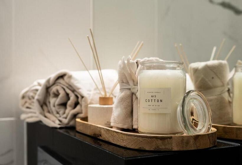 Howard Hotel Paris Orly Airport