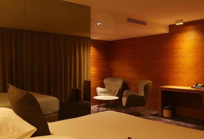 Howard Hotel Paris Orly Airport