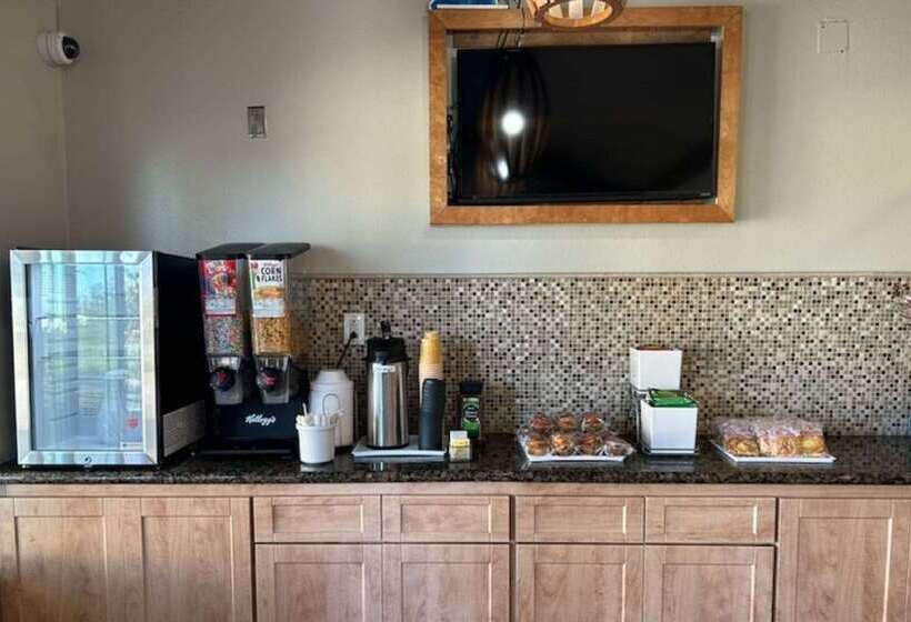 酒店 Howard Johnson By Wyndham National City/san Diego South