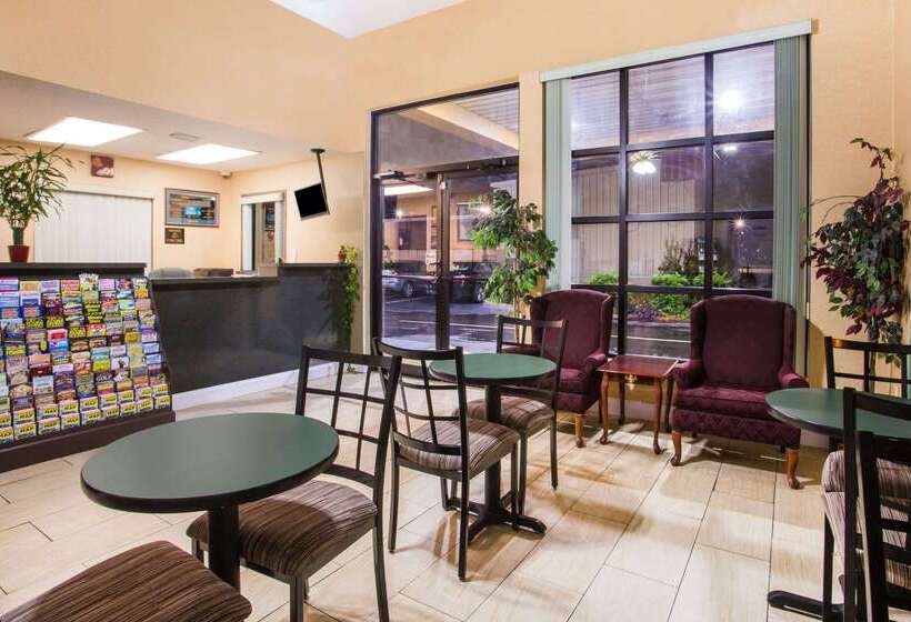 호텔 Howard Johnson By Wyndham Panama City