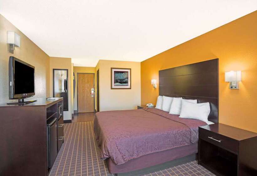 فندق Howard Johnson By Wyndham Williams