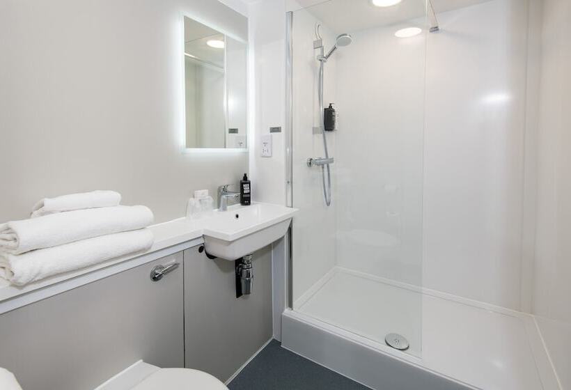 هتل Ibis Plymouth