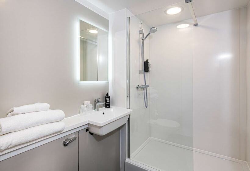 ホテル Ibis Plymouth