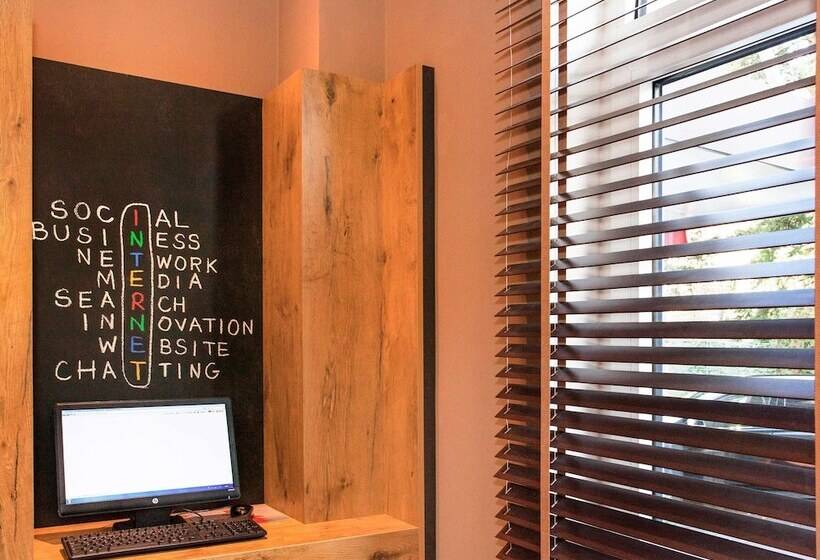 酒店 Ibis Saarbrücken City