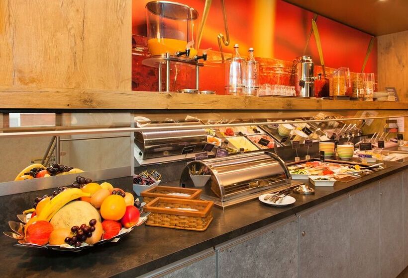 酒店 Ibis Saarbrücken City