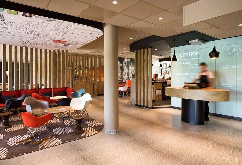 酒店 Ibis Wavre Brussels East