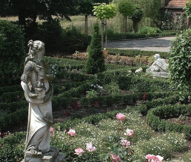 Отель Kasteel Wurfeld