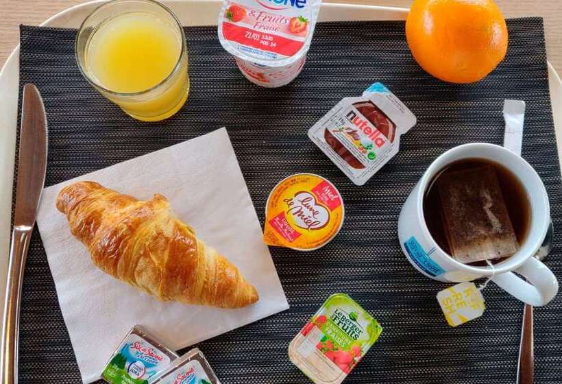 בית מלון כפרי Kyriad Genève St Genis Pouilly