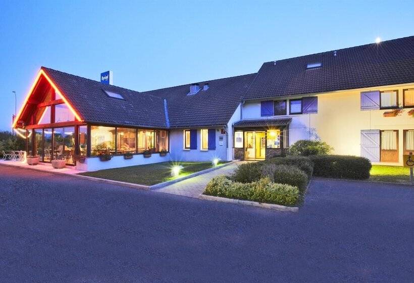 בית מלון כפרי Kyriad Genève St Genis Pouilly