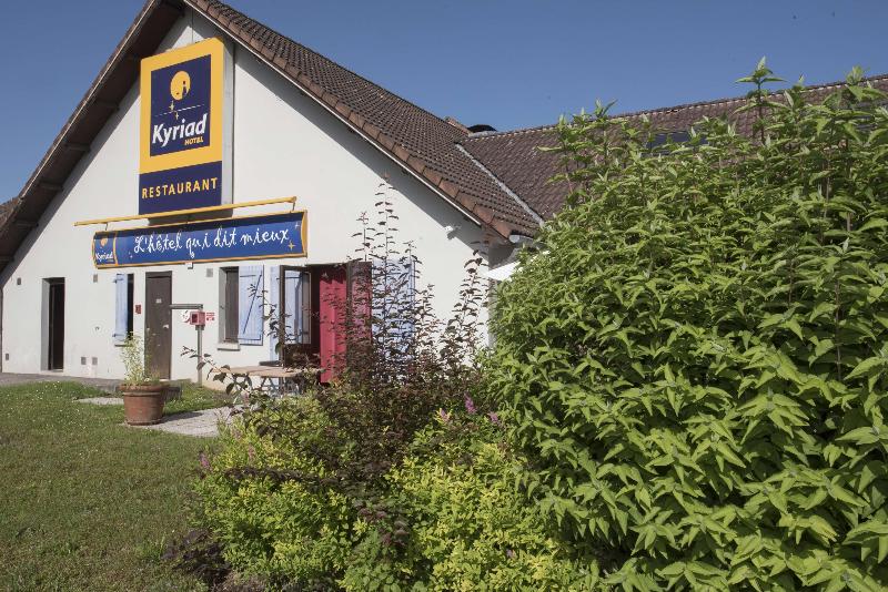 בית מלון כפרי Kyriad Genève St Genis Pouilly