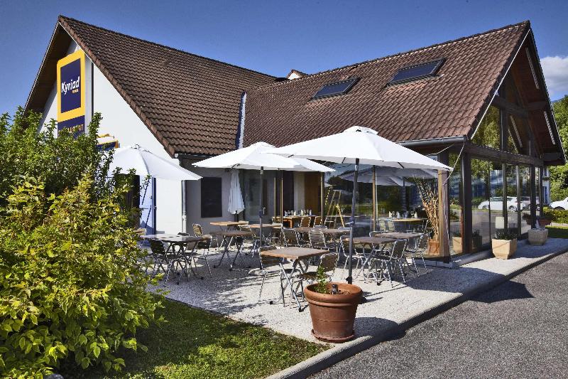 בית מלון כפרי Kyriad Genève St Genis Pouilly