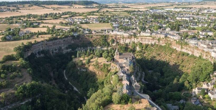 فندق Kyriad Rodez