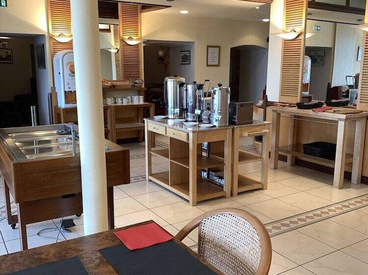 فندق Kyriad Rodez