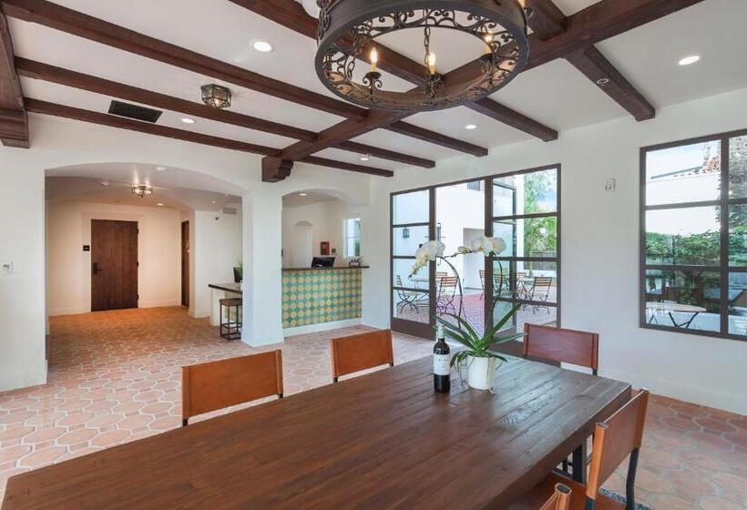 בית מלון כפרי La Playa Inn Santa Barbara