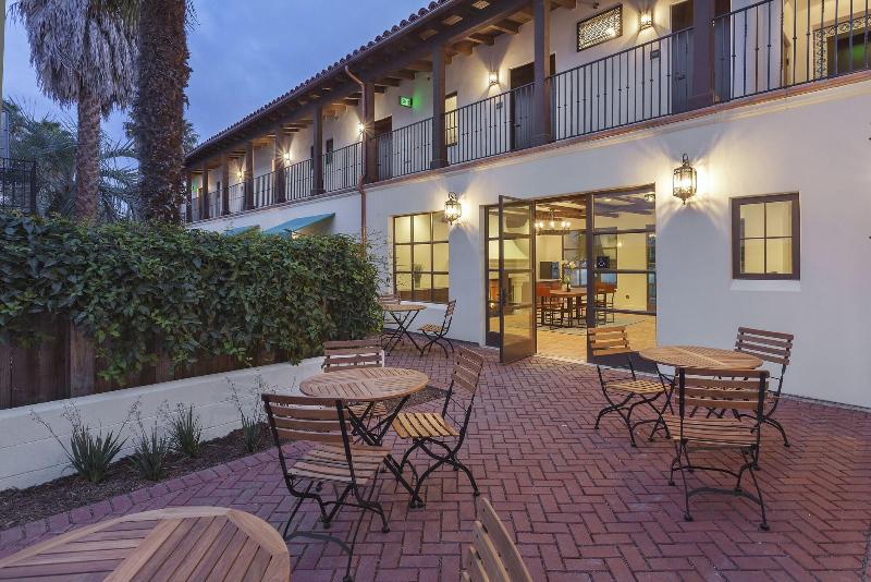 בית מלון כפרי La Playa Inn Santa Barbara