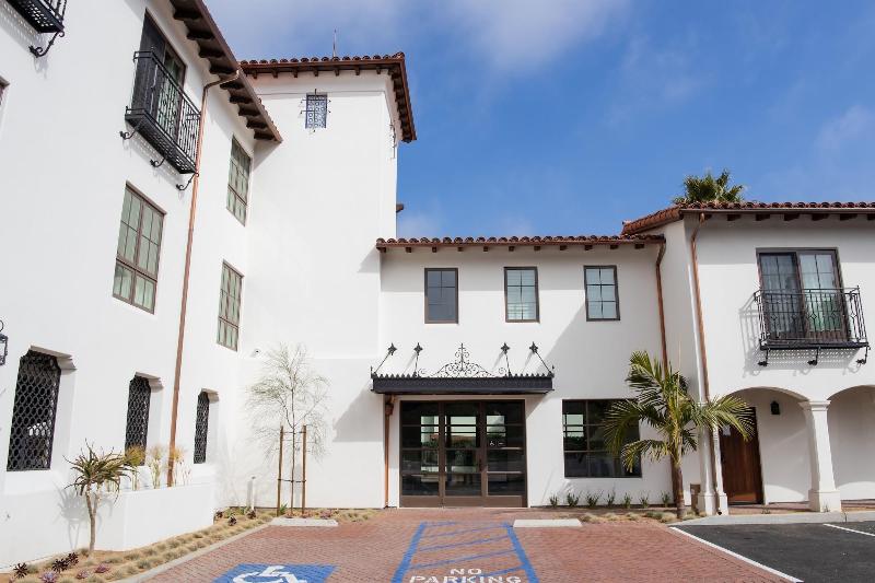 בית מלון כפרי La Playa Inn Santa Barbara