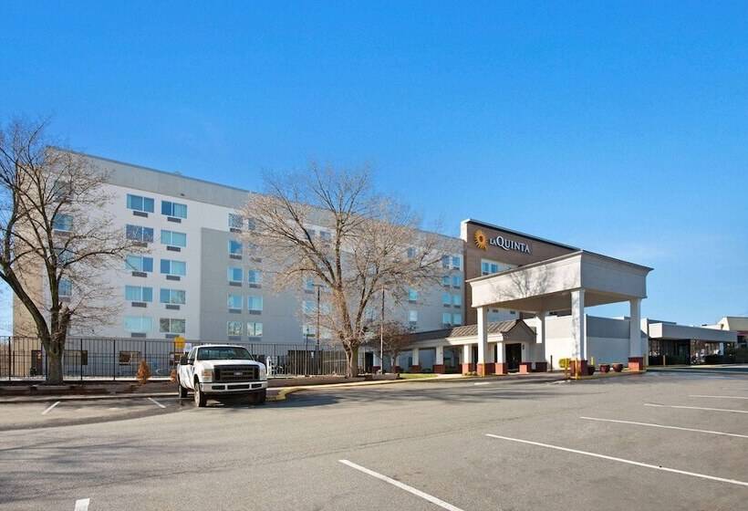 בית מלון כפרי La Quinta Inn & Suites By Wyndham Dc Metro Capital Beltway