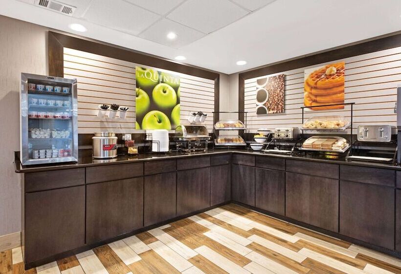Отель La Quinta Inn & Suites By Wyndham Dc Metro Capital Beltway