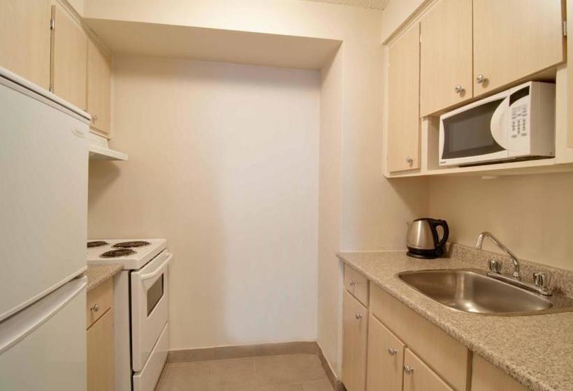 Отель La Tour Belvedere