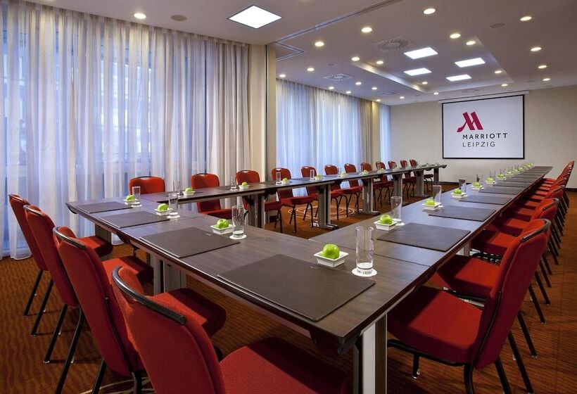 Отель Leipzig Marriott