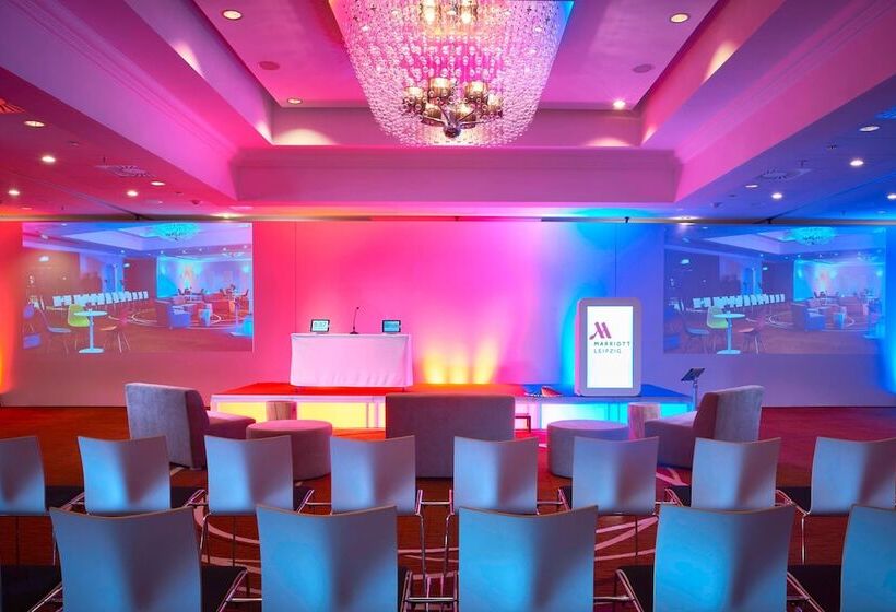 Отель Leipzig Marriott