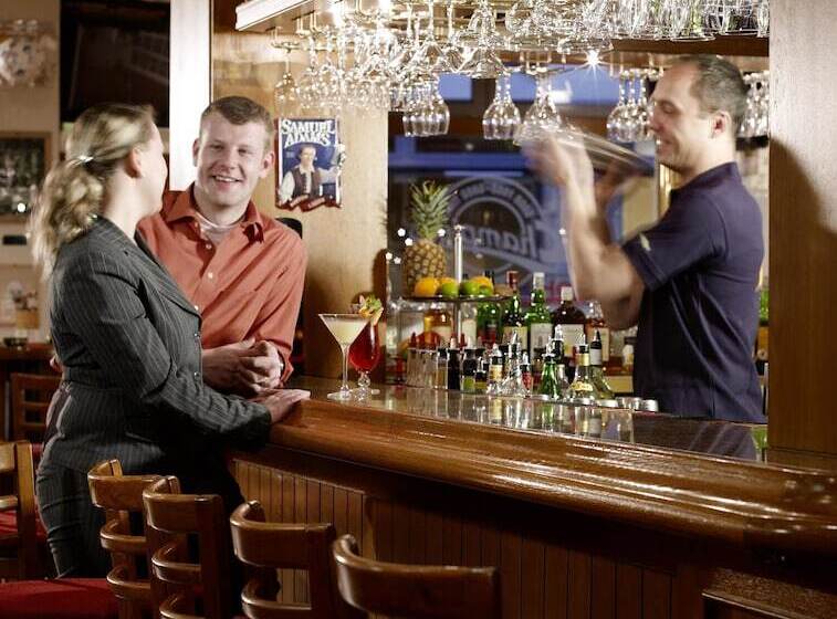 Отель Leipzig Marriott