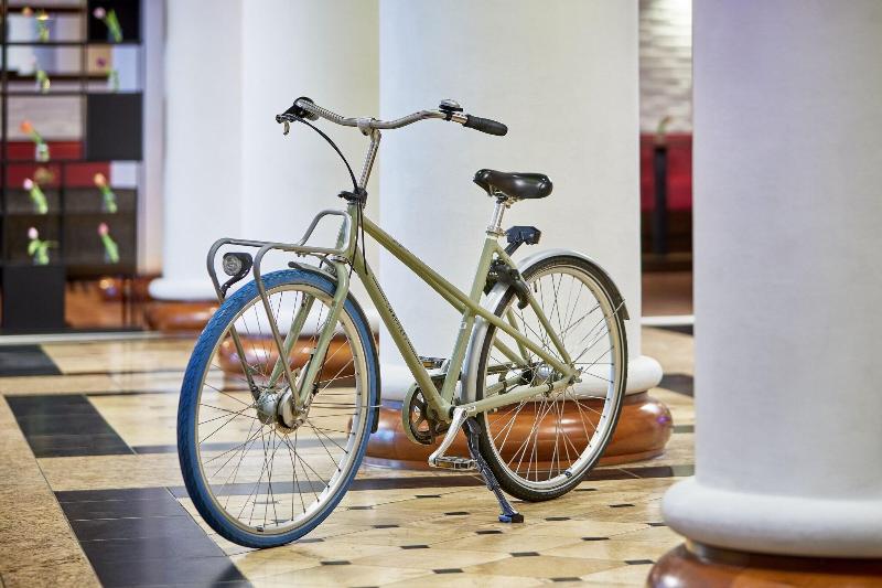 Отель Leipzig Marriott