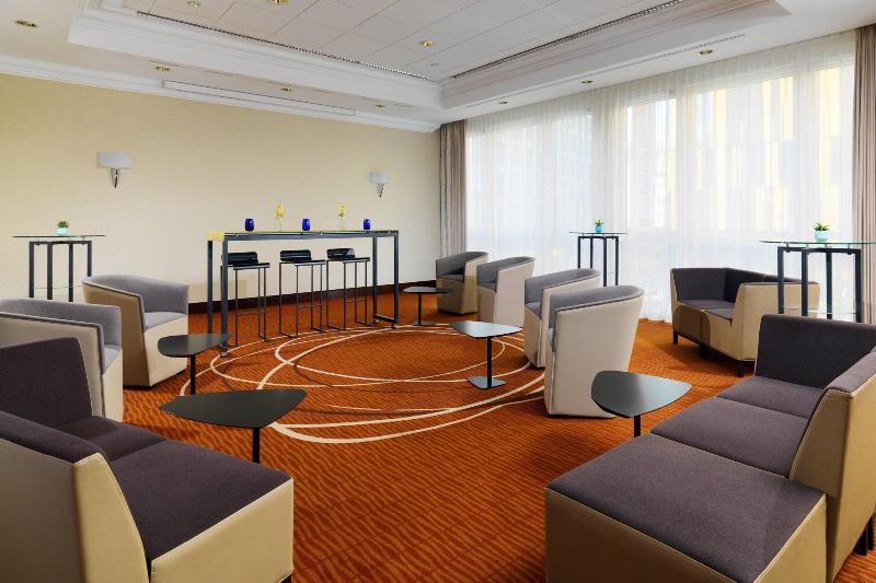 Отель Leipzig Marriott