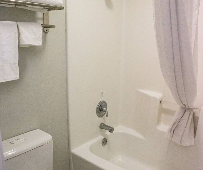 فندق Mockingbird Inn & Suites