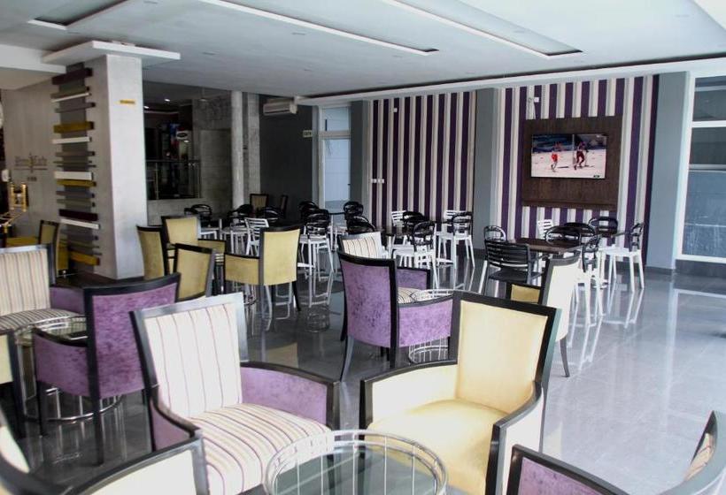 Отель Monte Carlo