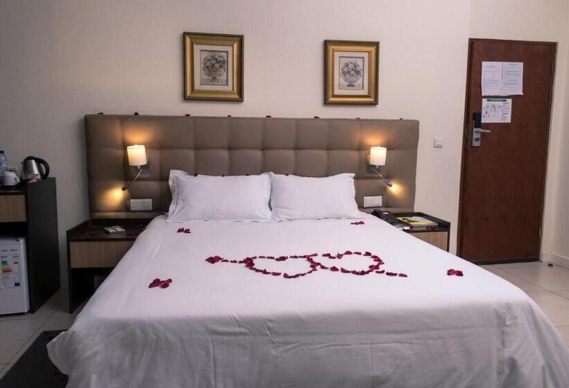 Отель Monte Carlo