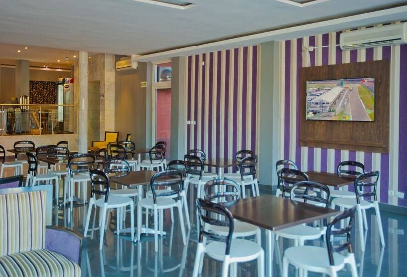 Отель Monte Carlo