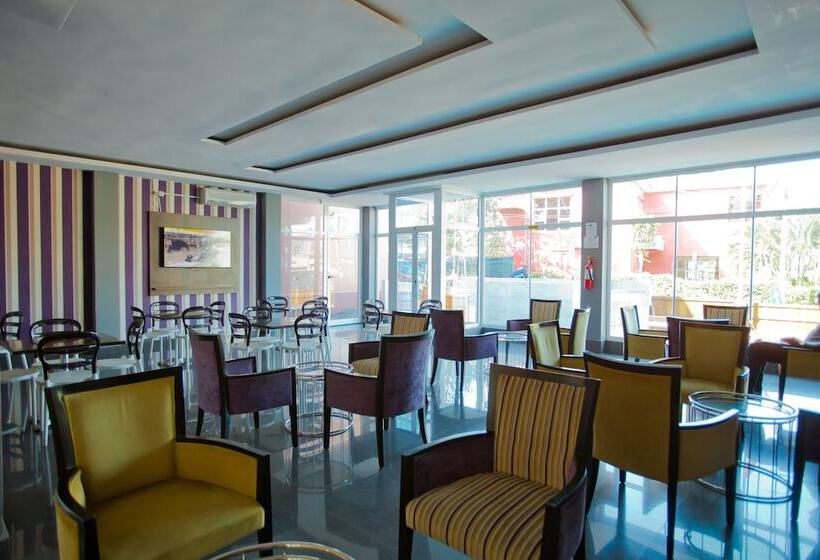 Отель Monte Carlo